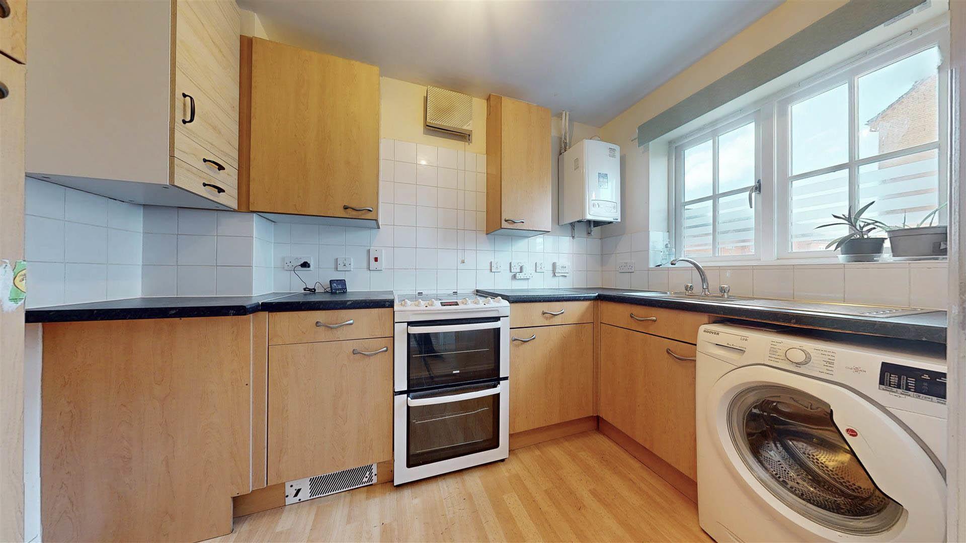 2 bed property in Dandridge Court, Milton Keynes